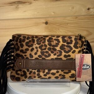 NEW - Justin Cheetah Print Clutch with Crossbody Strap Purse